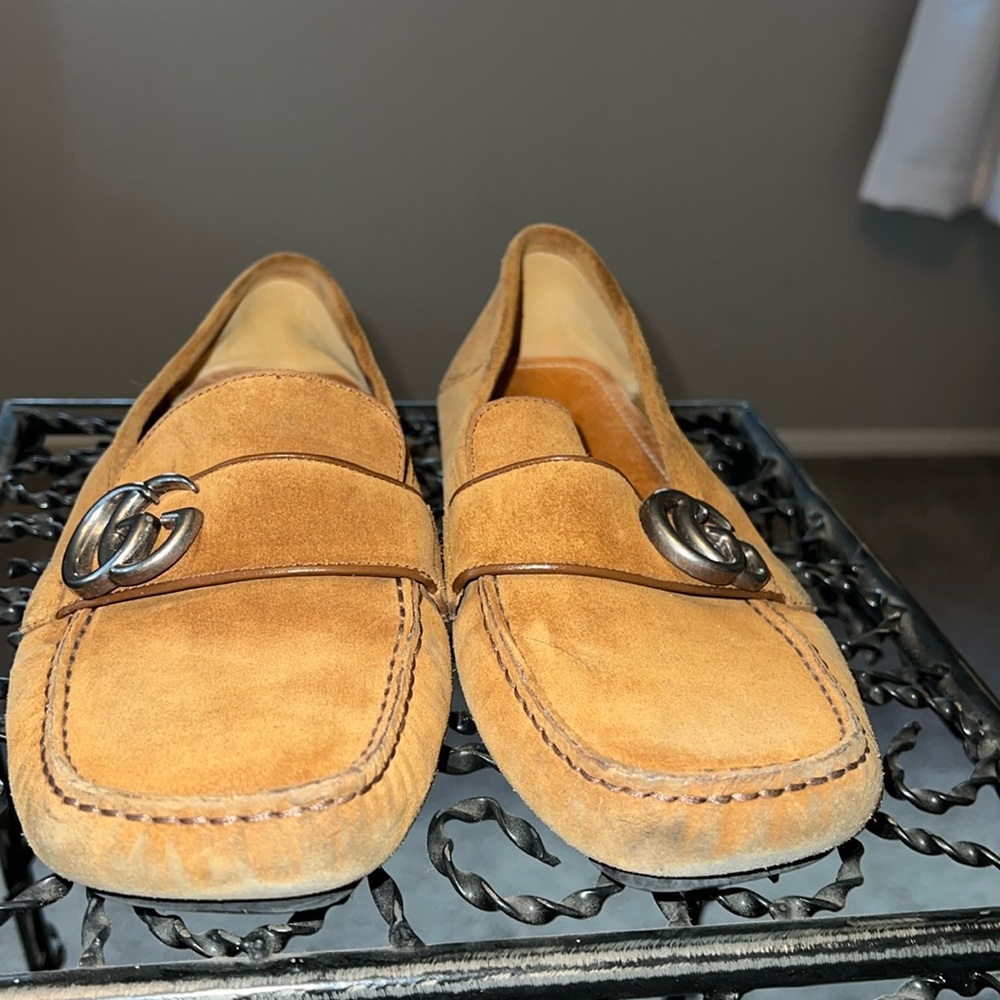 Used Gucci suede brown loafers. Size 4 1/2